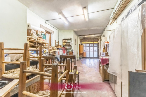 Casa Con Terreno Propio De 111m² A Reciclar Terraza Y Parrilla Gran Oportunidad!