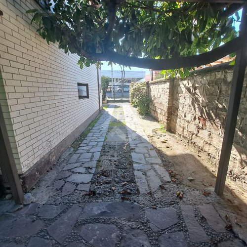 Casa En Venta De 3 Dorm. En Macul
