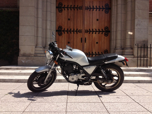 Imagen 2 de 8 de Yamaha Srx6