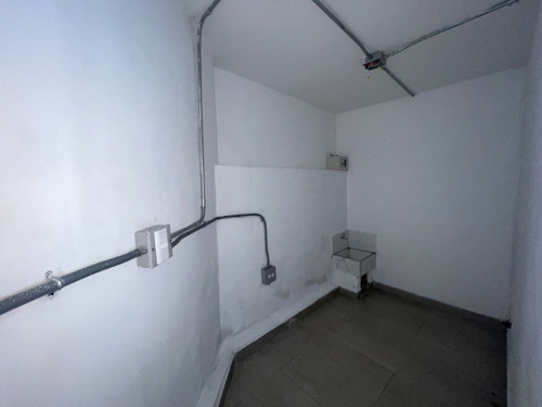 Local En Arriendo Ubicado En Medellín Sector Laureles (26372).