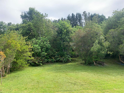 Casa En Venta De 8 Dorm. En Panguipulli