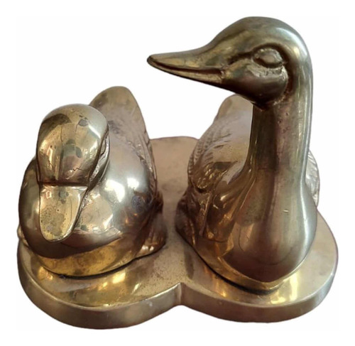 Par Patitos Bronce Base Forma Corazón (Usado)