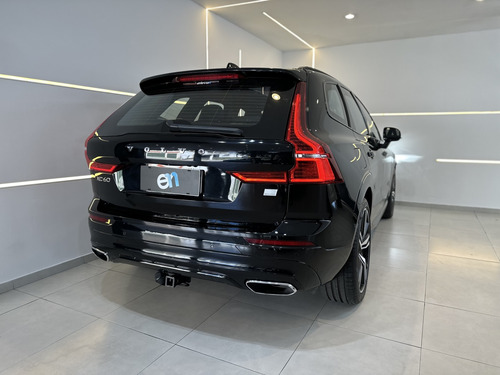 Volvo XC60 2.0 T8 HYBRID R-DESIGN AWD GEARTRONIC