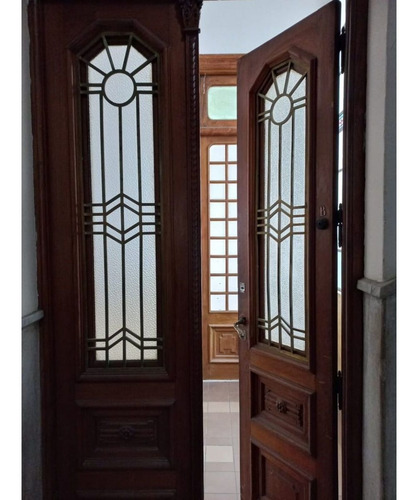 Imagen 2 de 21 de Inmueble Patrimonio Histórico · 4 Dormitorios · Entre Rios 579