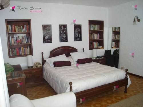 Casa En Mansa, 5 Dormitorios *- Ref: 7424