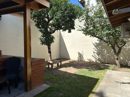 Casa En Venta 4 Ambientes Con Playroom