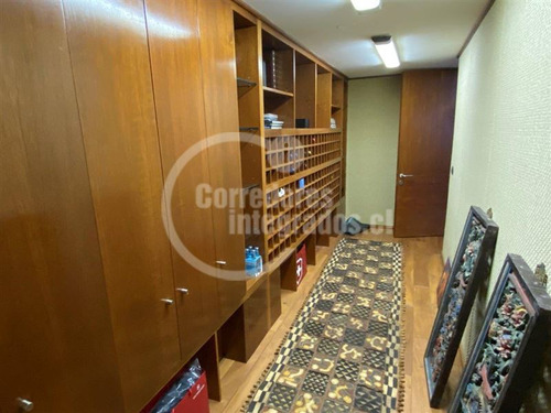 Casa En Arriendo De 5 Dorm. En Lo Barnechea