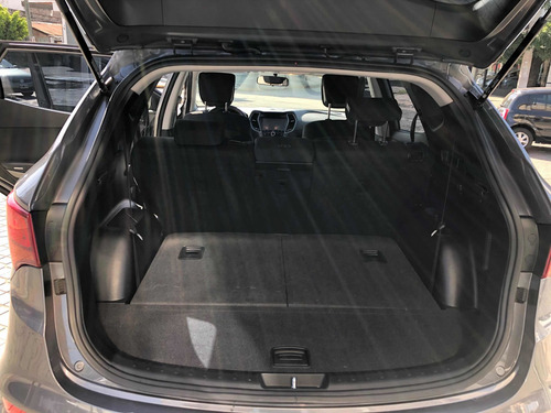 Hyundai Santa Fe 2.4 Seguridad 7as 6mt 2wd 2016