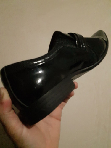 Imagem 4 de 5 de Sapato Social - Mariner. Semi Novo.