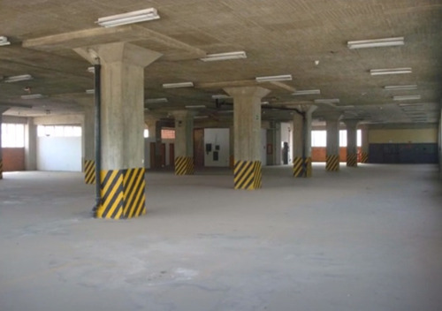 Imagen 5 de 8 de Alq. Planta Industrial Torre Centro Grafico Caricuao 989 M2