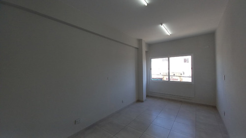 Oficina En Alquiler En Merlo Norte