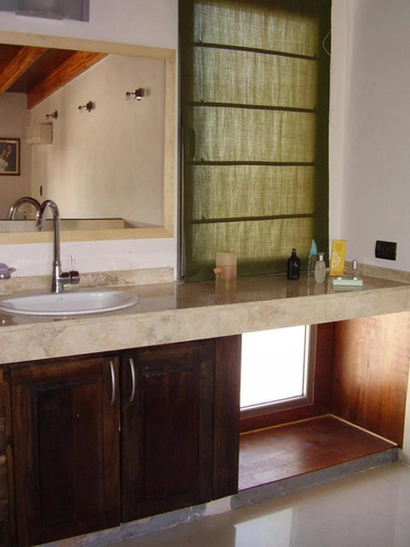Casa En Venta - 3 Dormitorios 2 Baños - 211mts2 - San Pedro