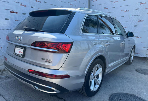 Audi Q7 3.0 V6 Select 5 Pasajeros At