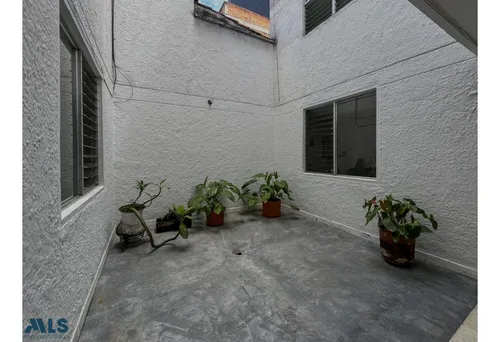 Apartamento En Laureles(mls#247740)