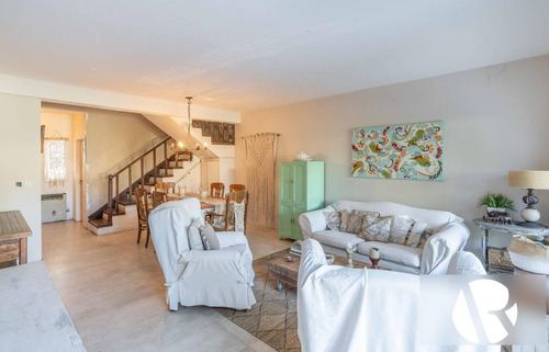 Imagen 1 de 28 de Muy Lindo Triplex En San Isidro Con 4 Dormitorios!!