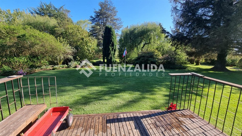 Casa De Campo Remodelada De 4d4b Con Jardin En Frutillar