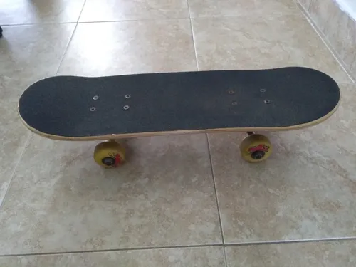 Patineta Pequeña Para Niños (Usado)