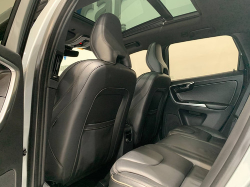 Volvo Xc60 2.0 T5 R Design Turbo Gasolina 4p Automático