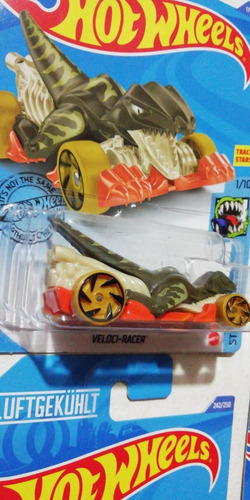 Hot Wheels Veloci-racer Street Beast