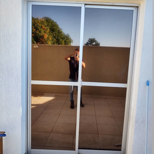 Imagem 2 de 5 de Película Insulfilm Residencial E Automotivo