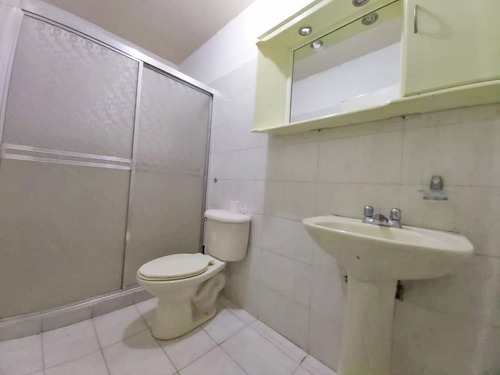 Imagen 9 de 12 de Apartamento En El C.r. Altolar, Villa Granada
