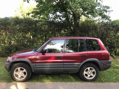 Toyota Rav4 2.0 4x4 Cuero