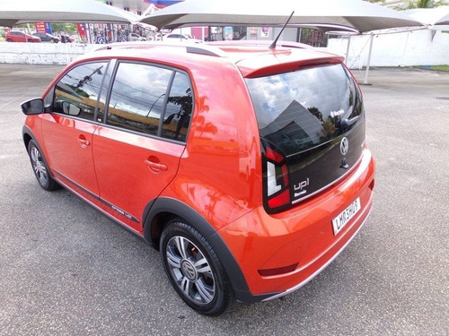 Volkswagen Cross Up Tsi