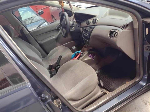 Ford Focus 2002 1.8 5p