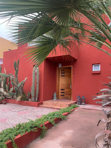 Vendo Lindacasa Sector Alto La Florida, Excelente Ubicacion