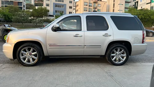 GMC Yukon 6.2 C Denali 403 Hp 4x4 At