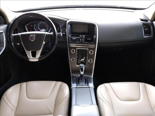 Imagem 9 de 12 de Volvo Xc60 2.0 T5 Dynamic Fwd Turbo