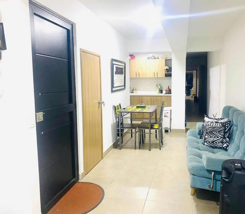 Acogedor Apartamento Con Parqueadero Interior En Itagui