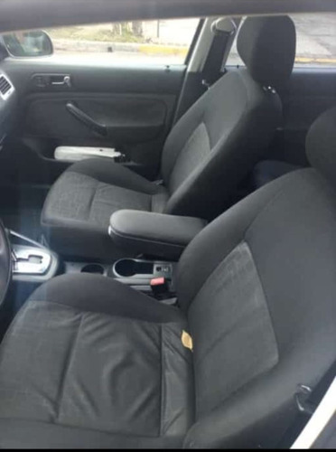 Volkswagen Bora 2.0 Trendline 115cv Tiptronic