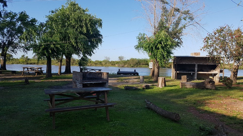 Alojamiento Villa Paranacito, Cabañas ,familias, Parejas.