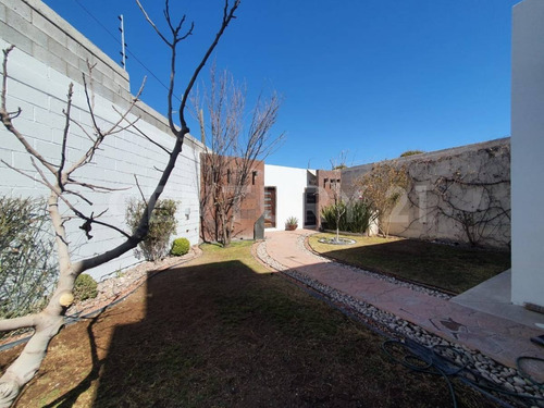 Imagen 21 de 26 de Casas En Venta Zona Fashion Mall Castello Chihuahua