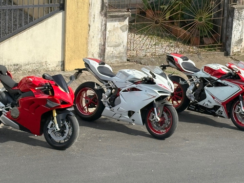 F4 Abs