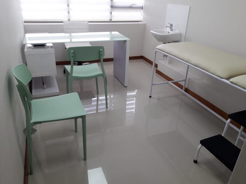 Consulta Médica U Ofic. Edif J. Manso De Velasco Los Angeles