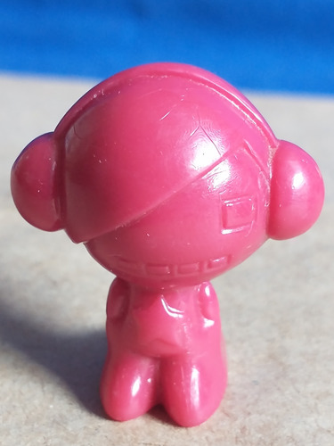 Pop#32 Gogos Crazy Bones Panini Sin Pintar Urban Toys (Usado)