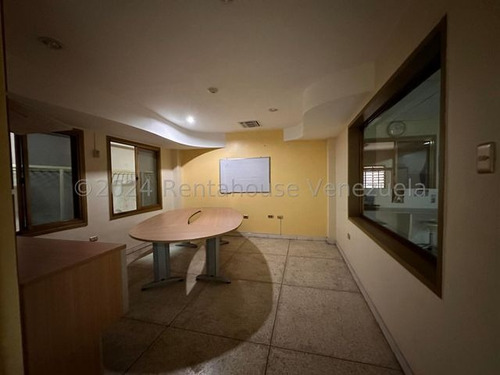 Cf Hermoso Edificio Con Excelente Distribución Con Mobiliario De Oficina A La Venta En El Limón!! Listing 25-14707