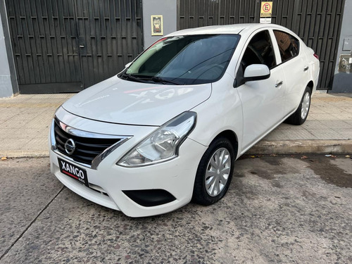 Nissan Versa 1.6 Sense Mt