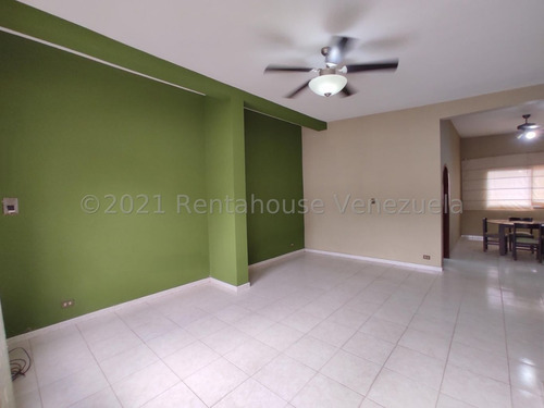 Imagen 3 de 15 de Casa En Venta Barrio Sucre Maracay Nv
