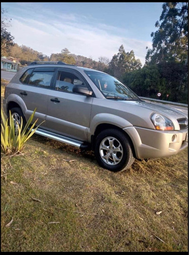 Imagem 3 de 10 de Hyundai Tucson 2009 2.0 Gl 4x2 Aut. 5p