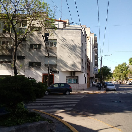 Floresta, Mercedes Nº 819, 2º  7 ; Esq. Av. Gaona , 4 Amb. Al Frente, Muy Buen Estado