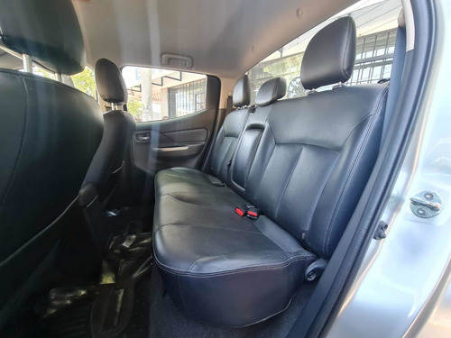 Imagen 10 de 11 de Mitsubishi L200 2018 2.4 Di-d High Power 181cv Cuero