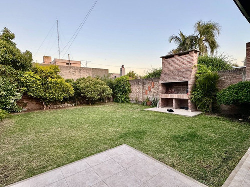 Venta/casa/dos Dormitorios/servicios/rafaela