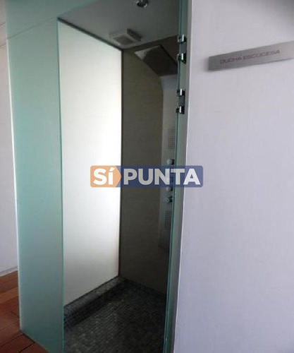 Imagen 24 de 28 de Torre De Categoría Con Piscina En Piso 16