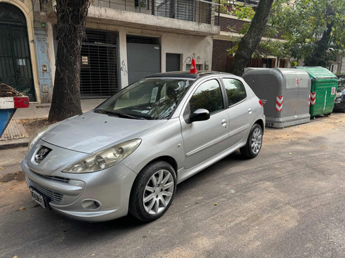 Peugeot 207 1.6 Feline 106cv