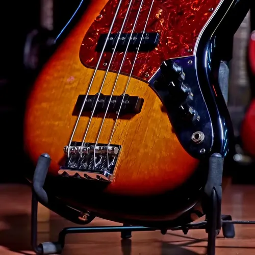 Baixo 4 Cordas Fender American Standard Jazz Bass Sunburst
