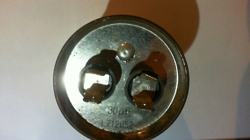 Imagen 2 de 3 de Capacitor De Marcha 30mf 450vac