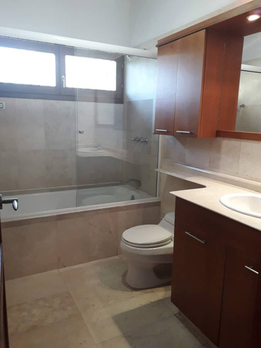 Villa Con Muelle En Venta,complejo Turistico El Morro Lechería